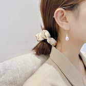 Classic Pearl Earrings Helena