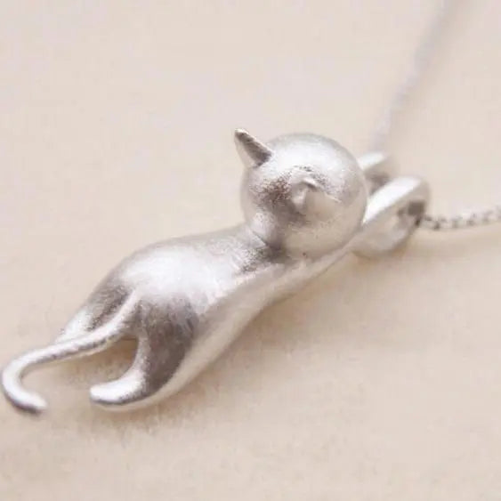 Playful necklace with kittens made of 925 silver